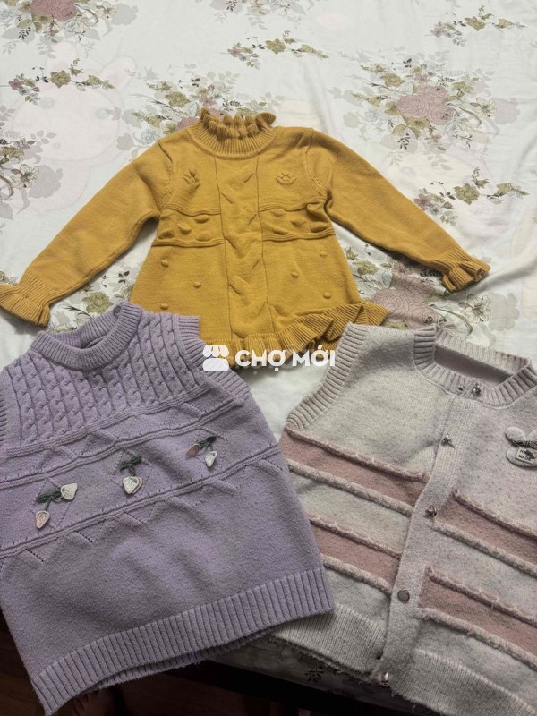 Áo len nữ Vàng size 22-25kg