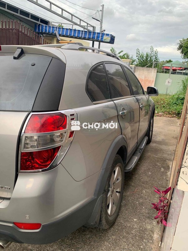 Chevrolet Captiva Bạc 7 chỗ