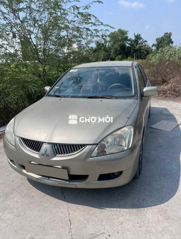 Mitsubishi Lancer Vàng cát