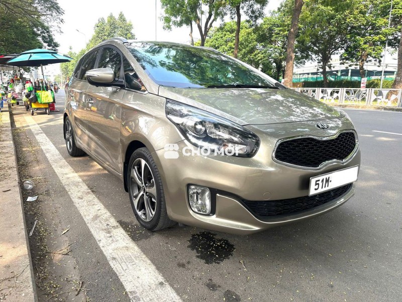 Bán xe Rondo 2016 AT,xe đẹp, 1 chủ, giá rẻ