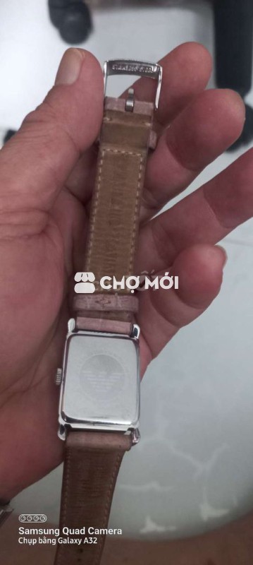 Đồng hồ Emporio Armani Thụy Sĩ