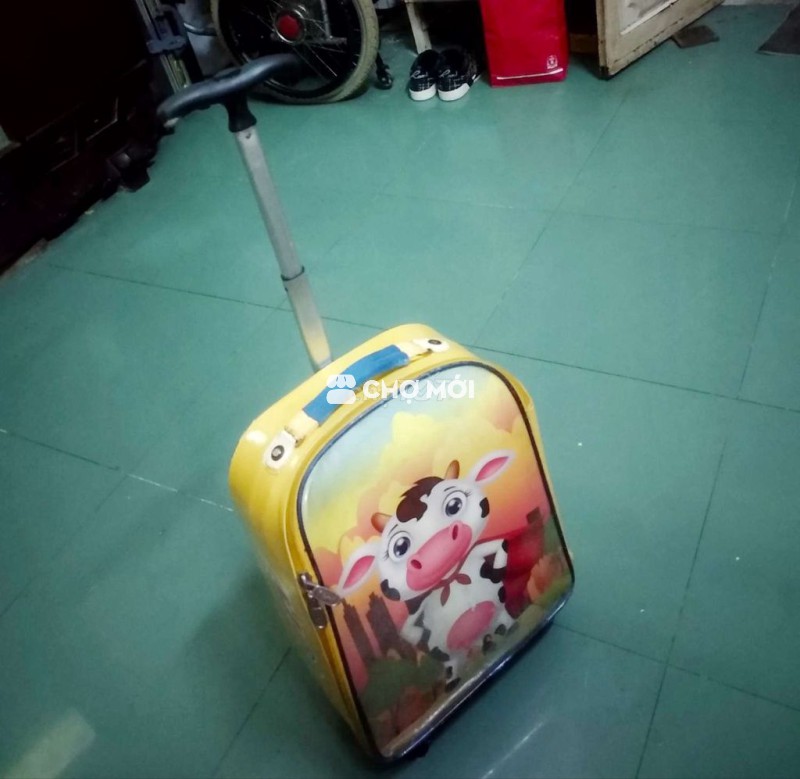 Vali kéo trẻ em Baby ZOO 18 inch còn ok, có ship