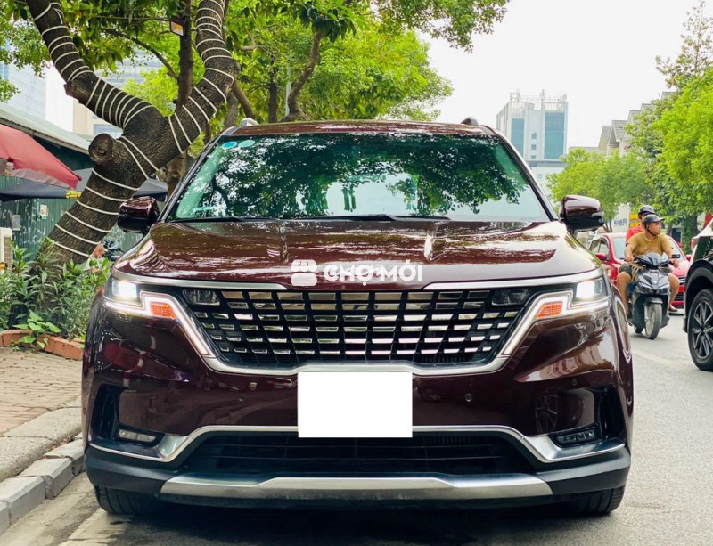 KIA Carnival 2023 Premium 2.2D 8S Đỏ đô 45,000 Km