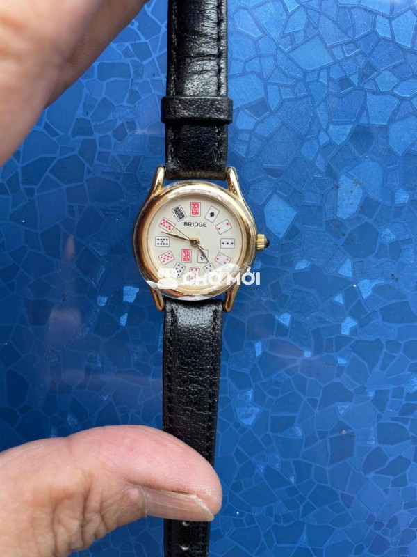 Đồng hồ đeo tay nữ da đen