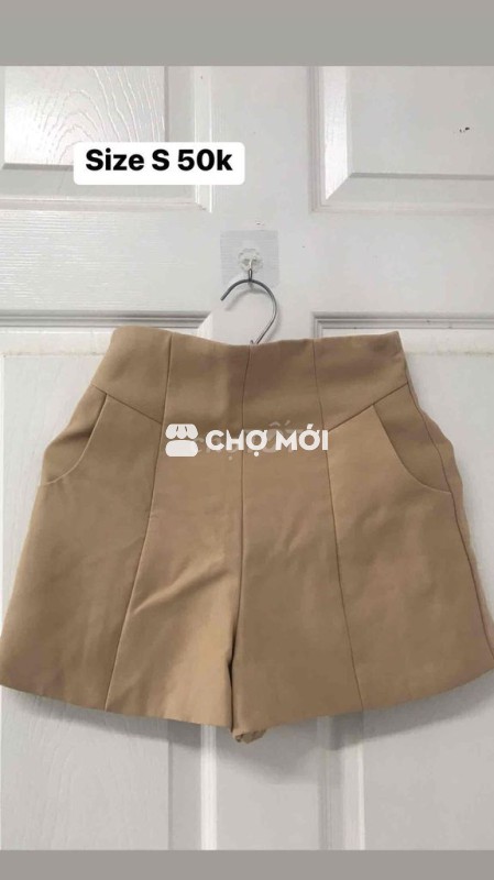 Quần short nữ size S