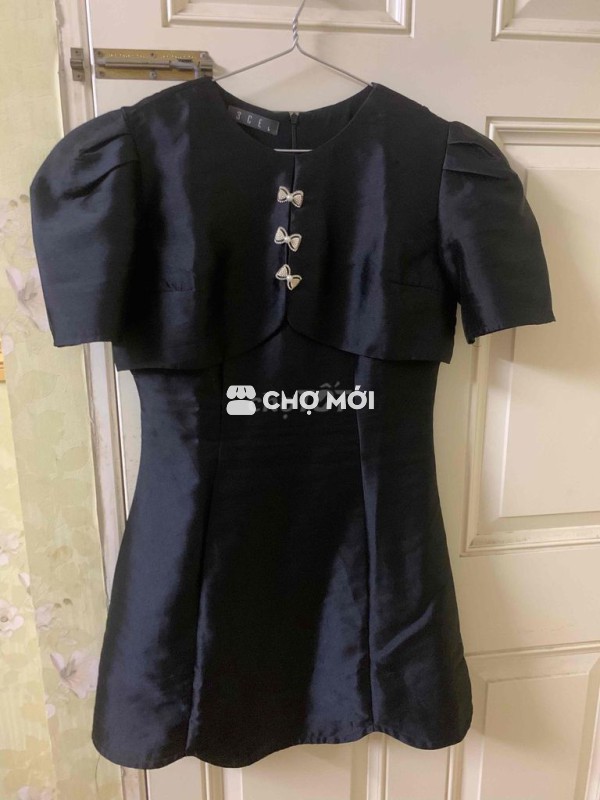 Đầm nữ 3CE lụa đen