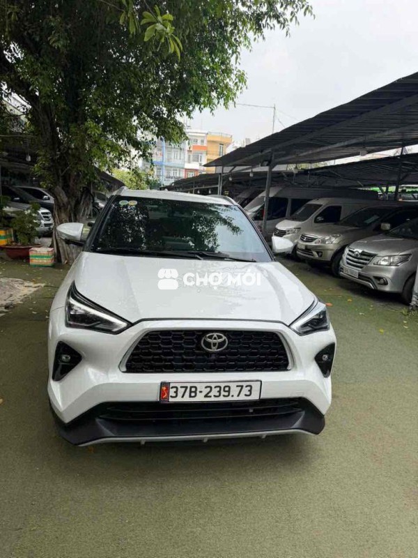 Toyota Yaris Cross 2025 3500km Trắng