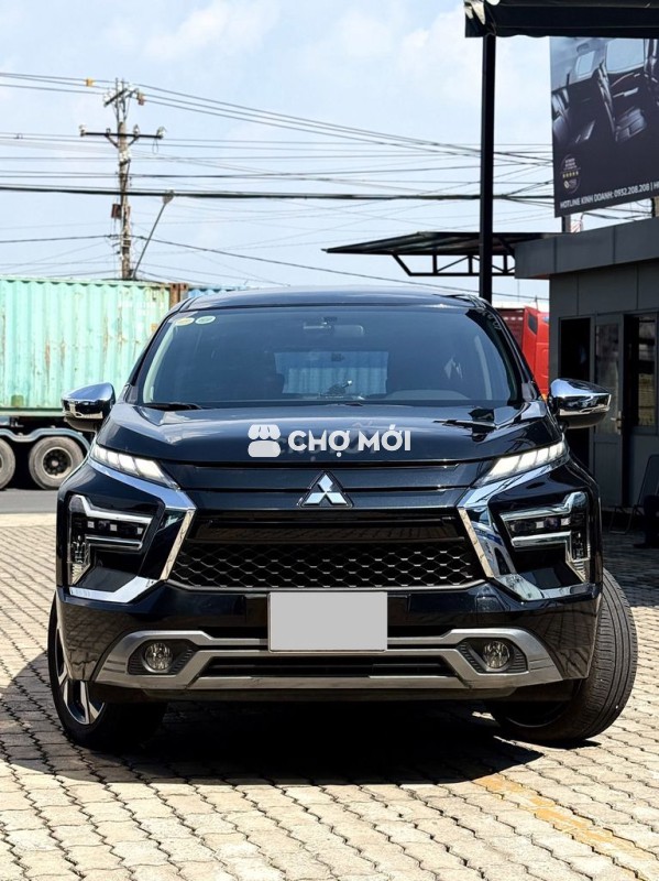 Mitsubishi Xpander Premium 2022 Đen 17.000 km