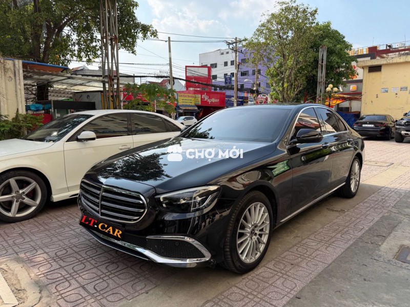 Mercedes E200 Exclusive 2021 Đen 55.000km