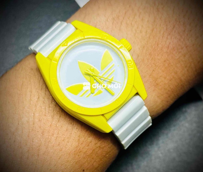 Đồng hồ đeo tay Adidas Unisex 33mm