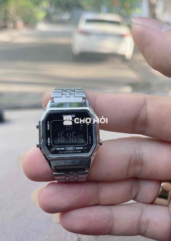 Đồng hồ Casio kim loại Bạc