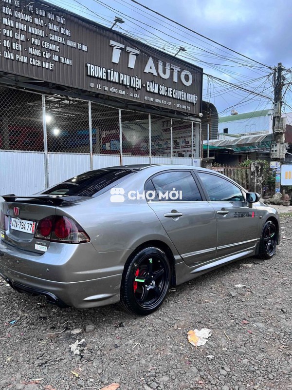 Honda Civic Gen 8 1.8 AT Xám