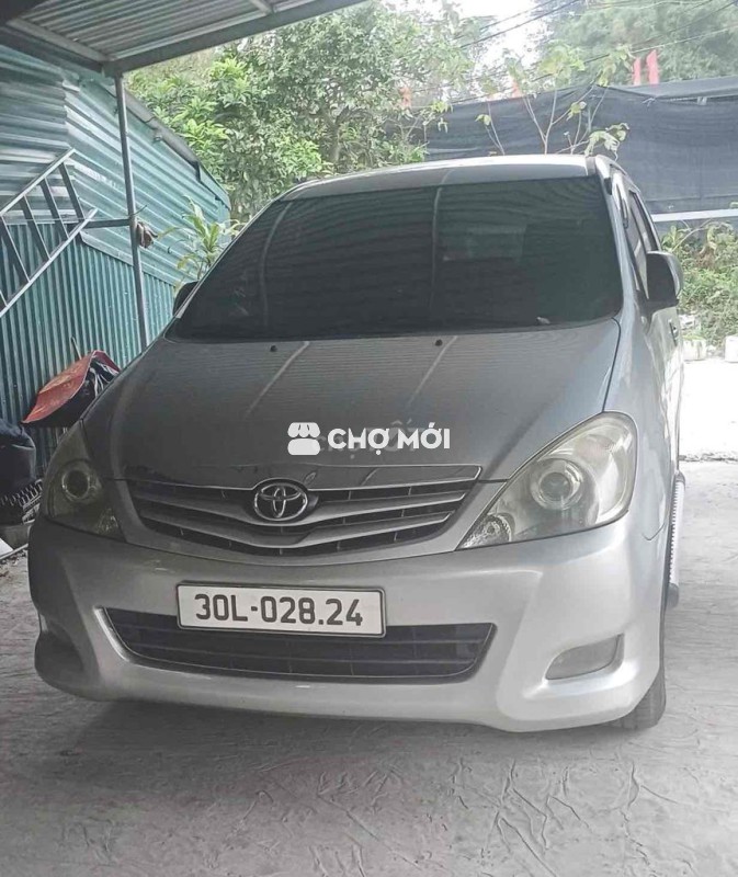 Toyota Innova 2009G Bạc