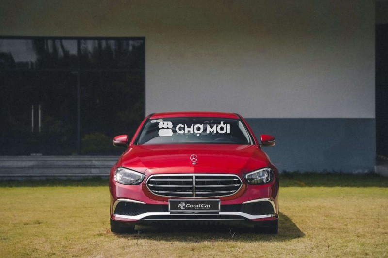 Mercedes-Benz E200 Exclusive 2021 Đỏ cực đẹp
