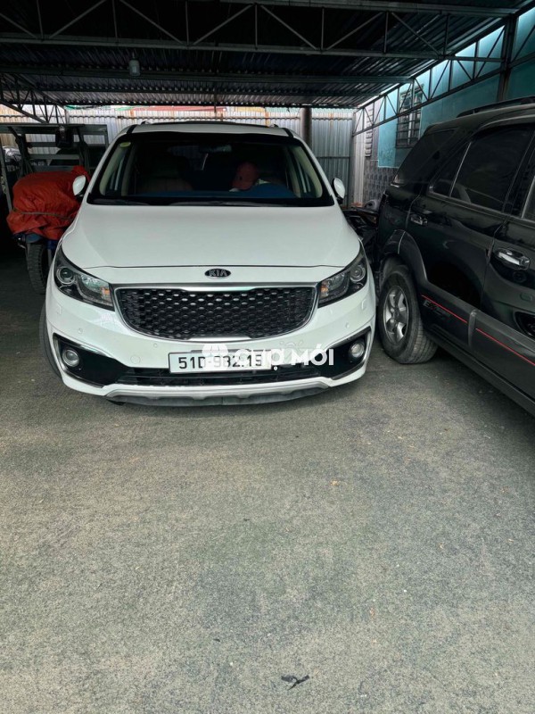 Kia  Sedona 7  chỗ máy xăng