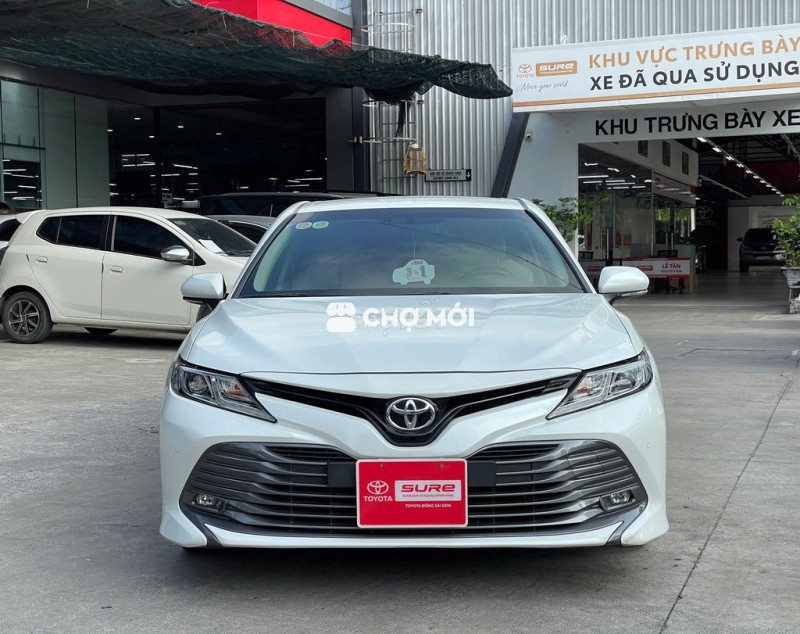 CAMRY 2.0G 2021 - Màu Trắng - Giá Thương Lượng