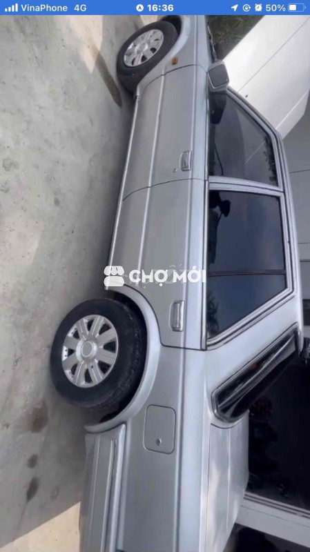 Nissan 5 chỗ màu Bạc