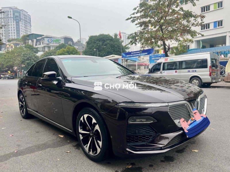 VinFast Lux A Base 2021 6800 km Nâu