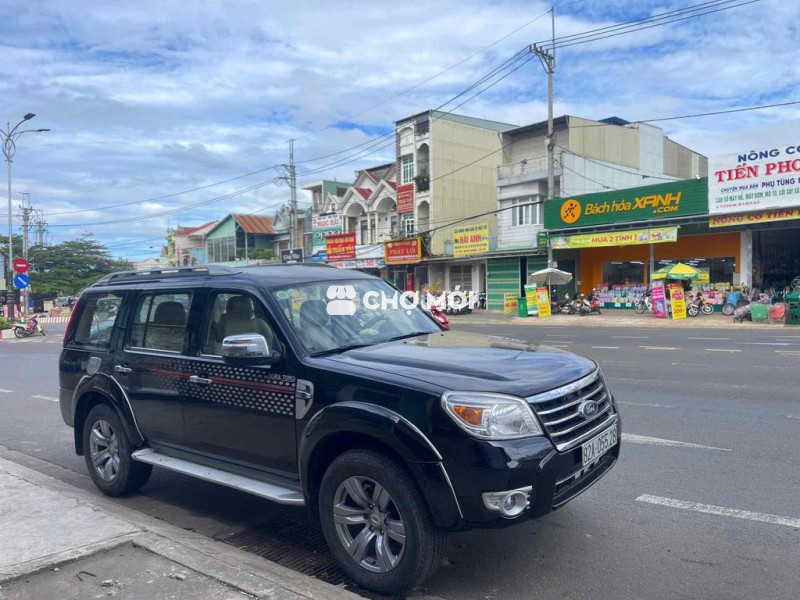 Ford Everest Đen
