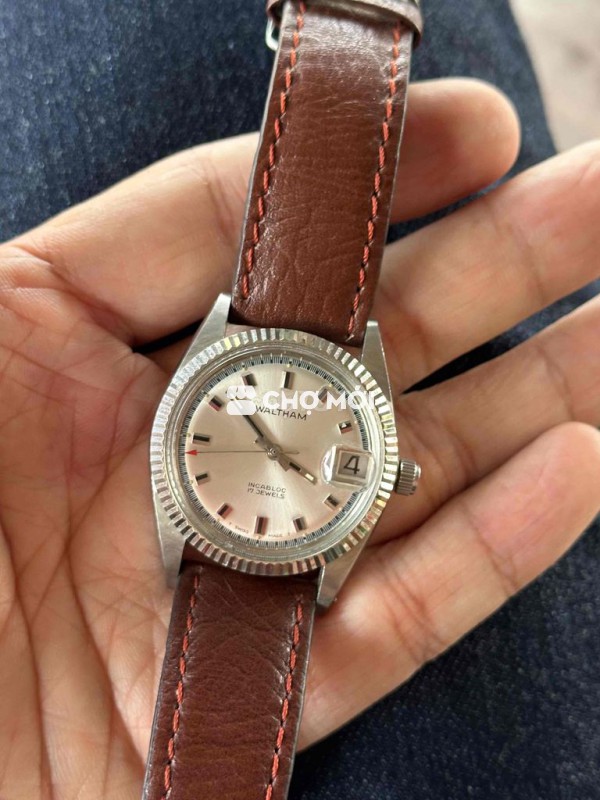 Đồng hồ đeo tay Waltham 36mm cơ cót