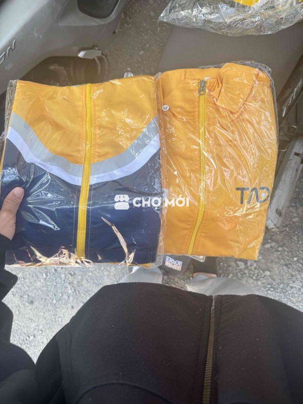 Áo khoác Tada Unisex Chưa sử dụng