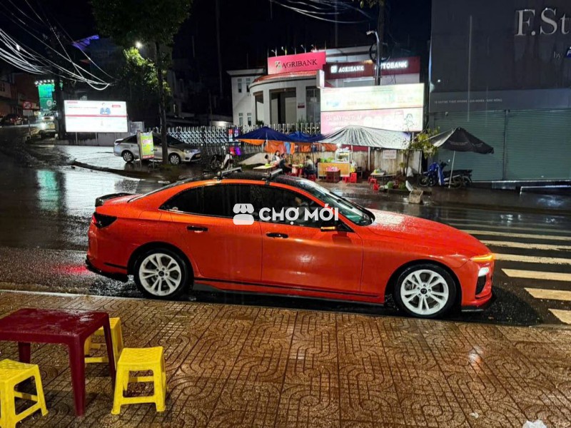 VinFast Lux A 2021 Base Đỏ