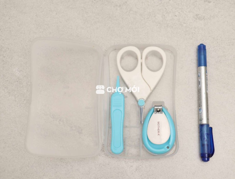 Bộ cắt móng tay Mother-K Trắng