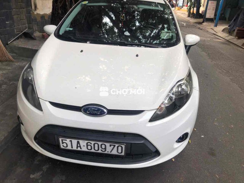 Ford Fiesta 2013 Trắng