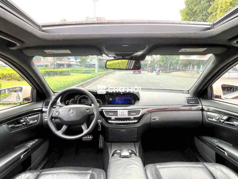 Mercedes Benz S Class 2008 S550 - 100000 km