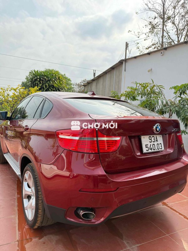 BMW X6 màu Đỏ