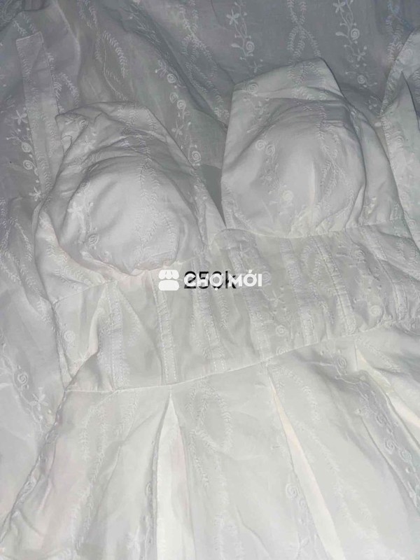 Đầm nữ vải thêu Trắng