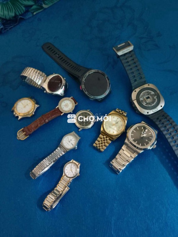 Đồng hồ đeo tay Kim loại, Da, Cao su