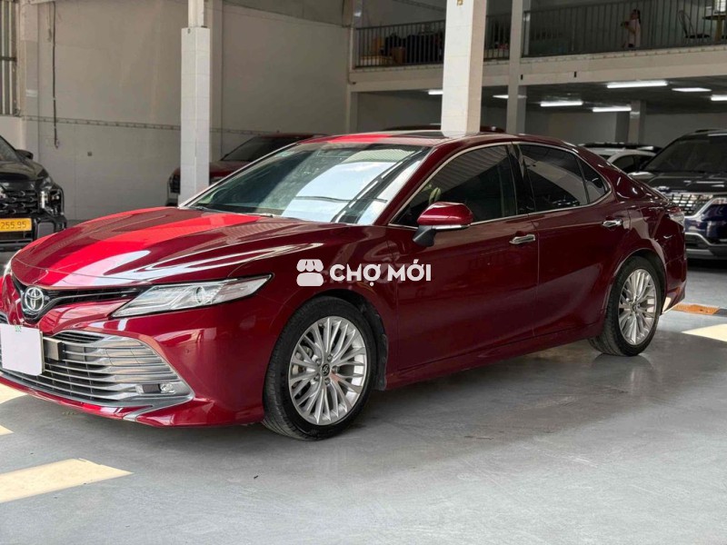 Toyota Camry 2.5Q Đỏ, Odo: 35.000 Km, Bao test