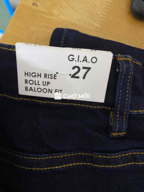 Còn 2 cái Quần jean nữ size 27 mới 100/100