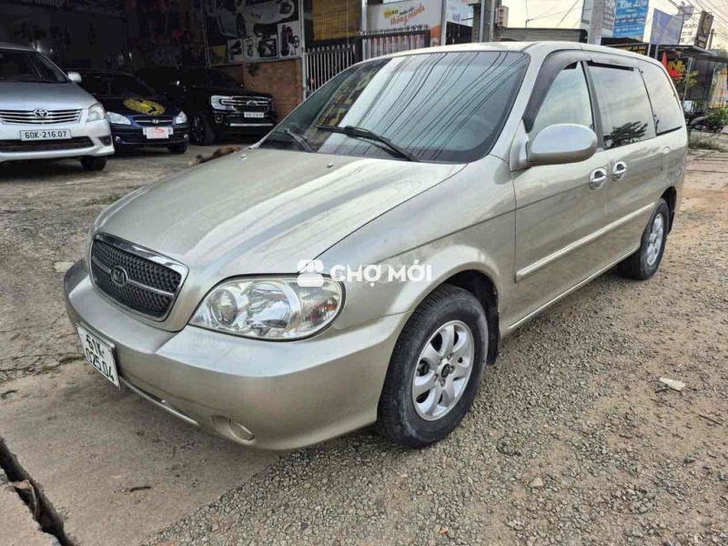 Kia Carnival GS 2.5 AT
