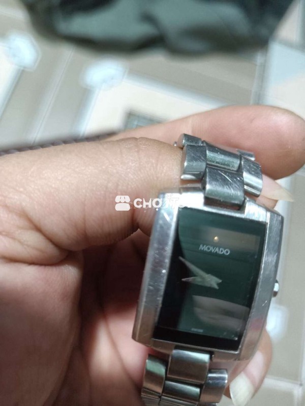 Đồng hồ đeo tay Movado Kim loại