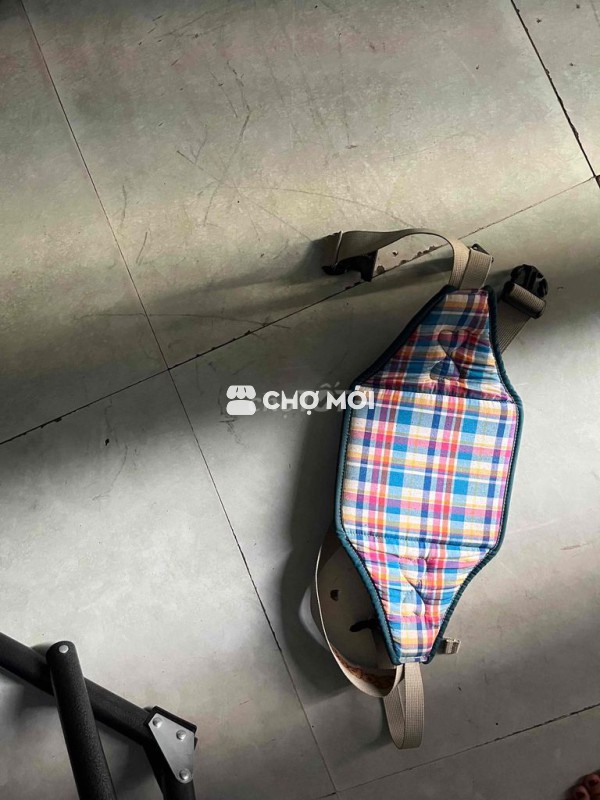 Đai địu em bé Vải nhiều màu đã sử dụng