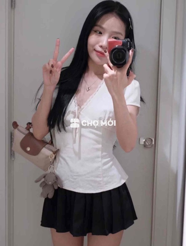 Áo Kiểu Linen Xinh Nữ Cổ V Phối Viền Ren Tay Ngắn