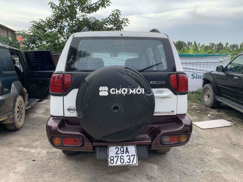 Nissan Terrano II 2001 Trắng