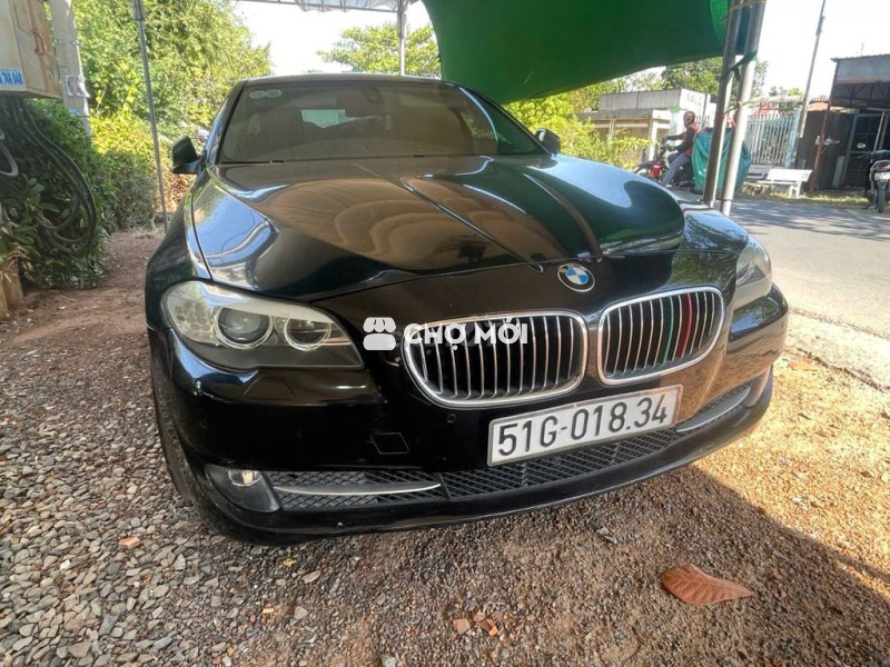 BMW 523i 2011 F10- màu Đen- nhanh tay la có