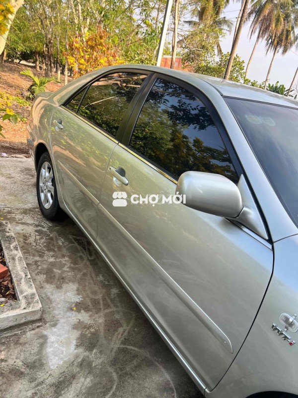 Toyota Camry 2005 LE 2.4 - 2000 km