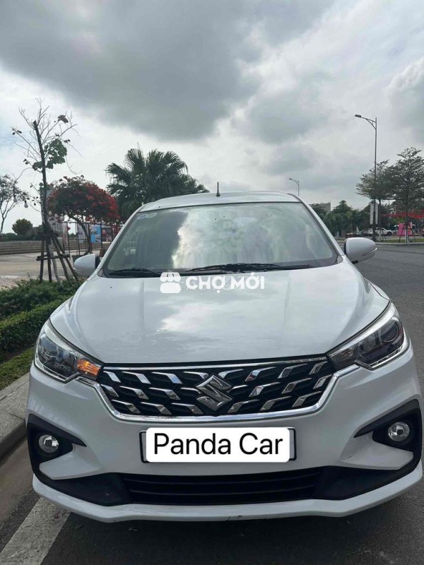 Suzuki Ertiga Hybrid 2024 1.5AT giá 235 triệu