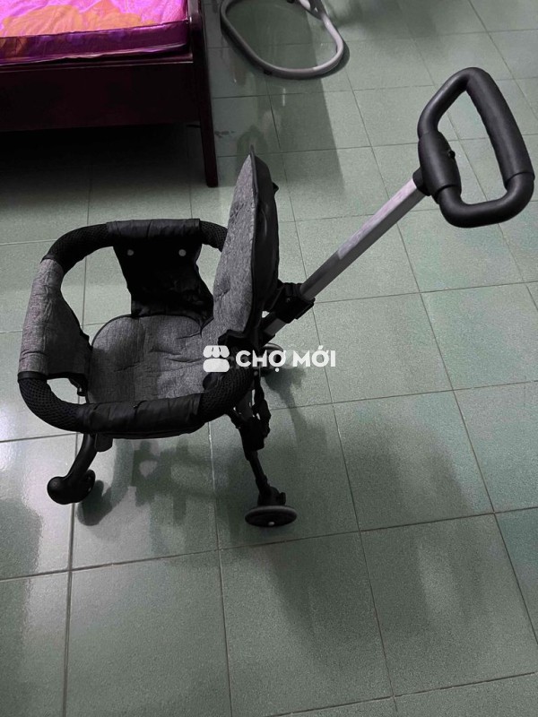 Xe đẩy em bé Xám