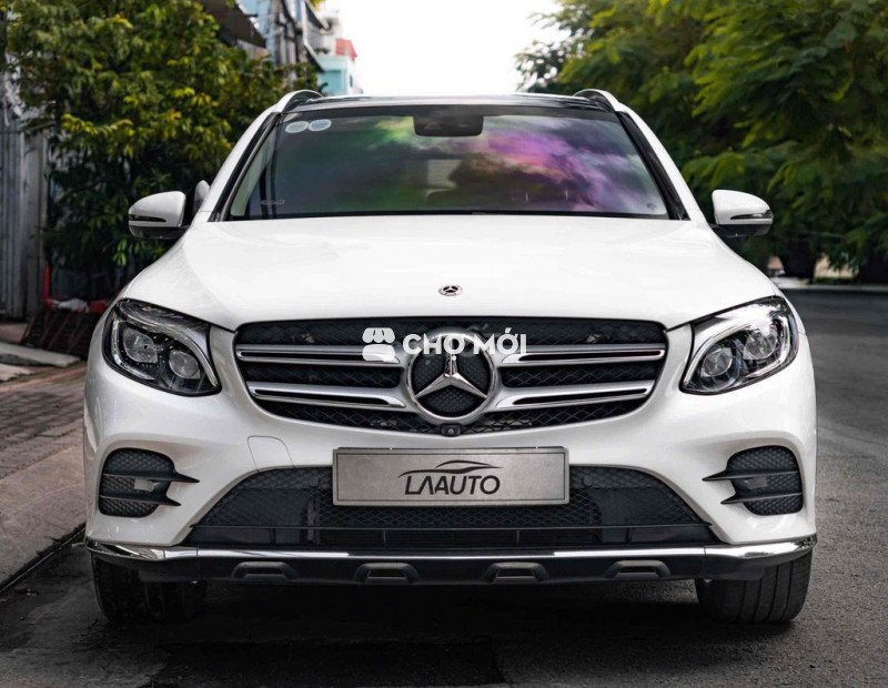 Mercedes GLC300 4Matic Model 2020, Trắng/Kem