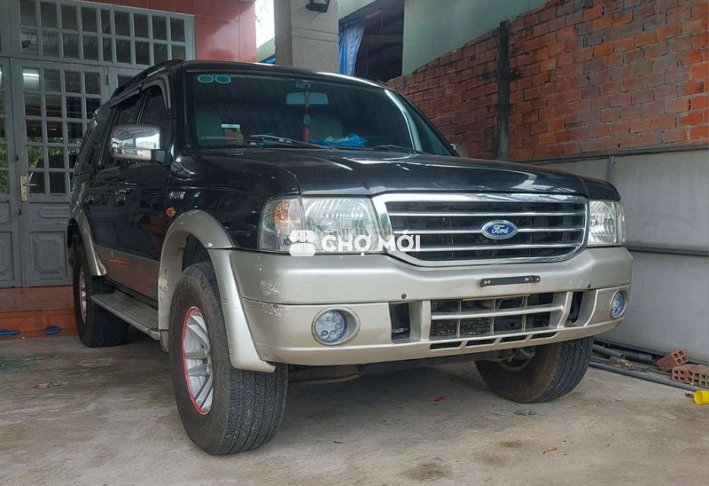 Ford Everest Đen 7 chỗ