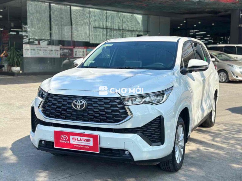 Bán Innova Cross V 2025 - HT Bank 75% giá còn bớt