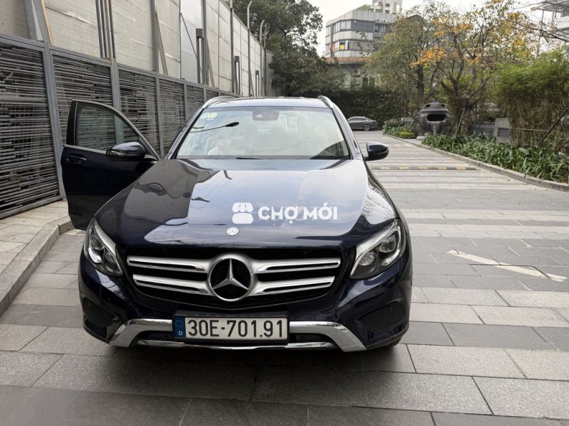 Mercedes-Benz GLC 250 Xanh đen