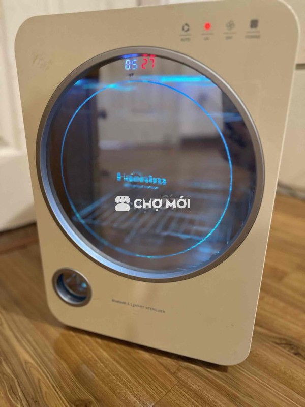 Máy sấy tiệt trùng tia UV màu Kem