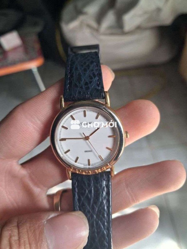 Đồng hồ Seiko Lucent Nữ 30mm