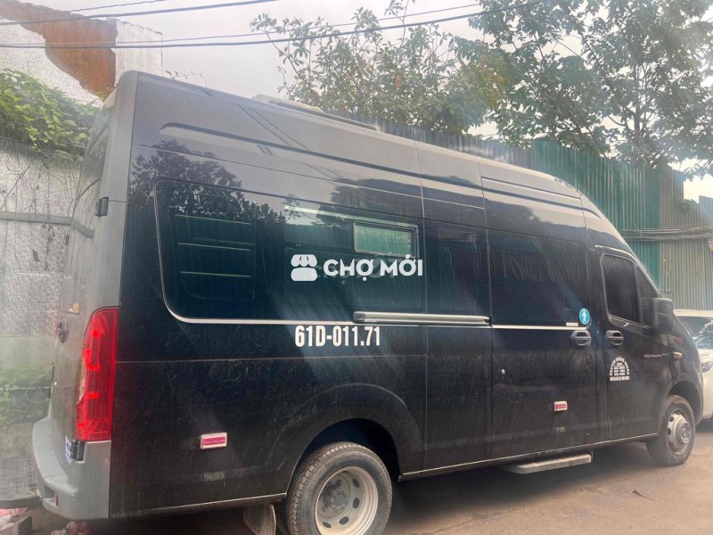 Xe tải van Gazelle Next 6 chỗ